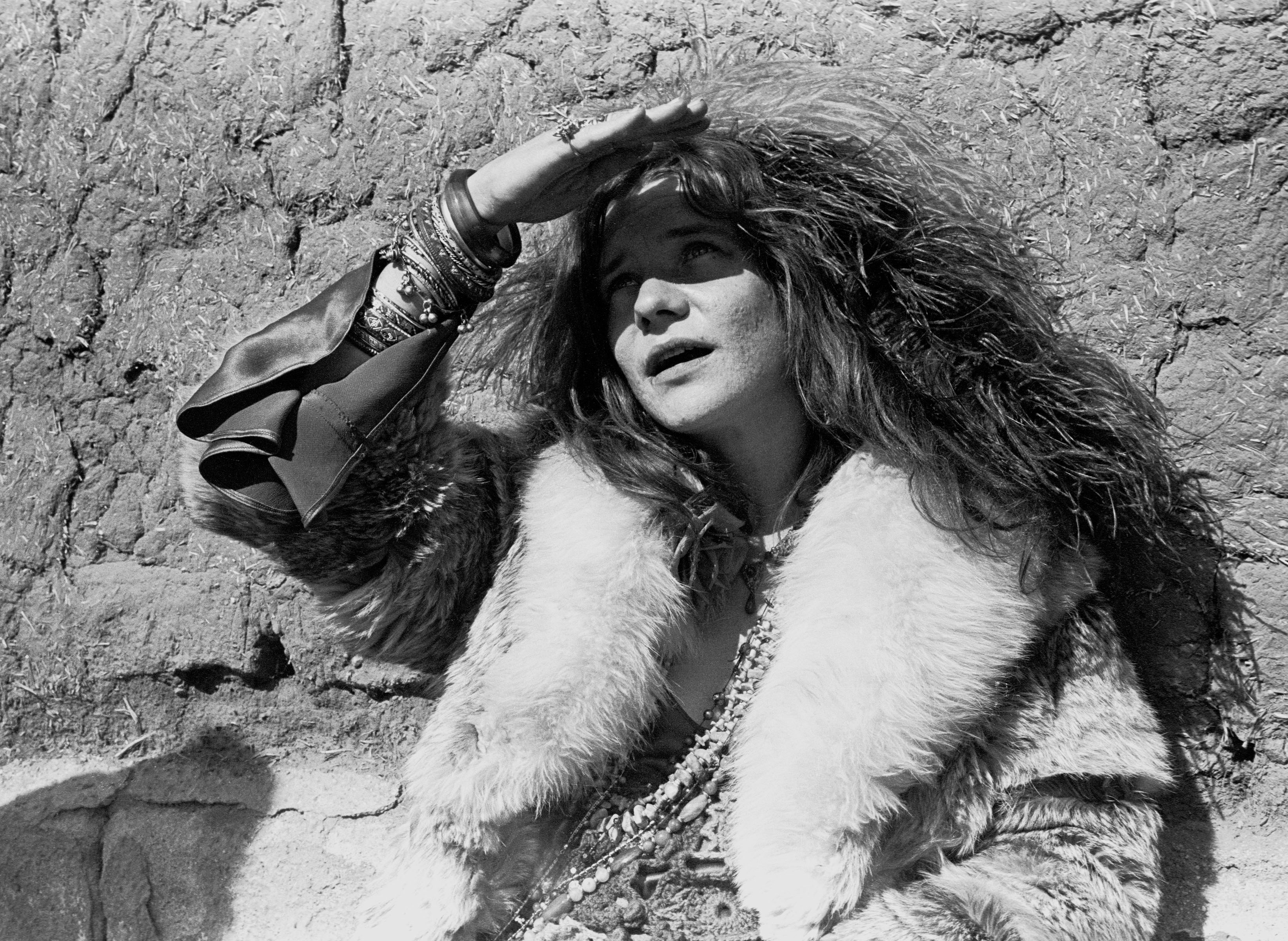 4_still_janis