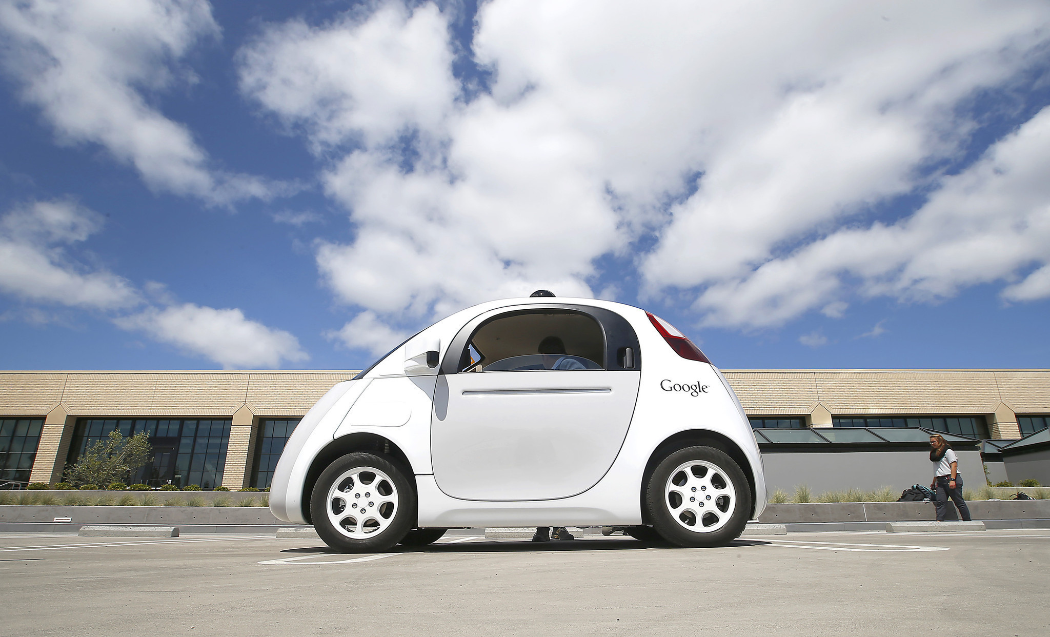 la-fi-hy-google-self-driving-car-tests-20150515